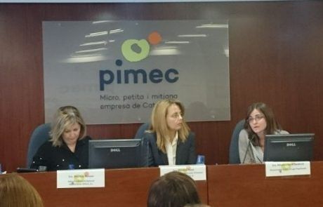Conferenciantes sobre la reforma horaria organizada por Pimec