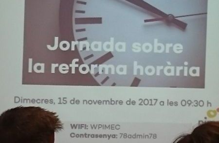 Proyección durante jornada sobre reforma horaria organizada por Pimec