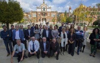 Foto de equipo Aespal frente a recinto modernista de Sant Pau